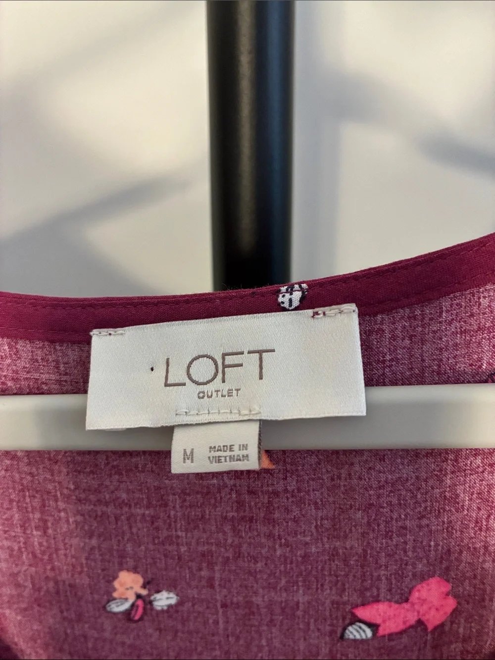 LOFT Top Purple V-Neck Short Sleeve Blouse Pink & Orange Floral Medium